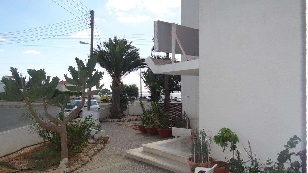 Klashiana Hotel Apartments Voroklini Ngoại thất bức ảnh